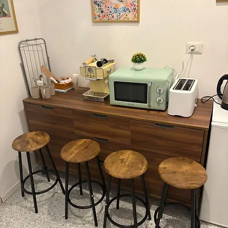 Xx Settembre 43 N2 Couette-café